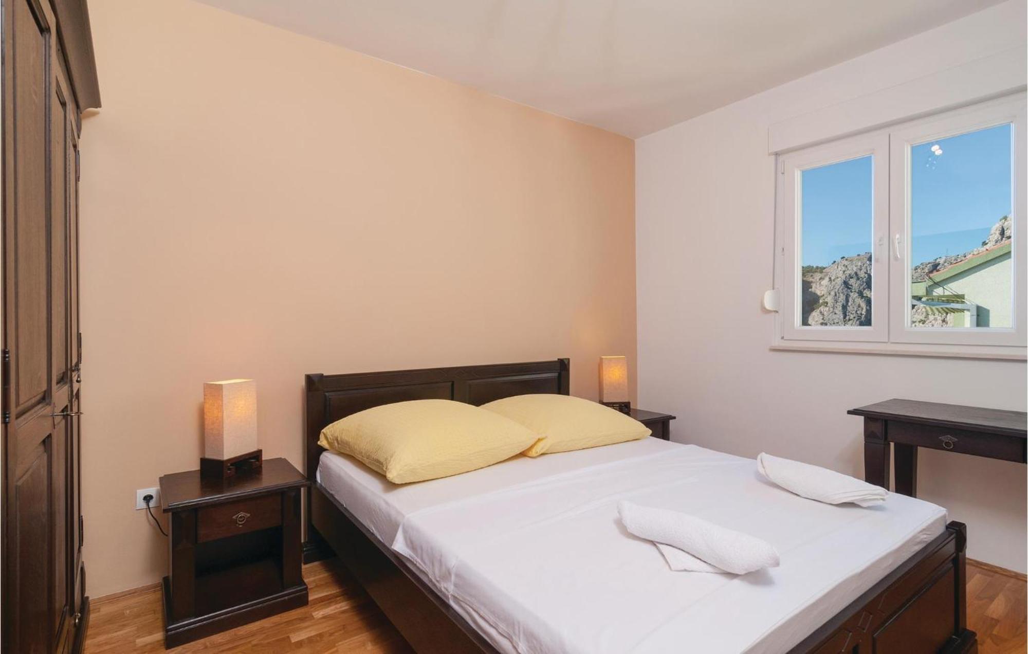 Nice Apartment In Omis With House Sea View Exterior photo